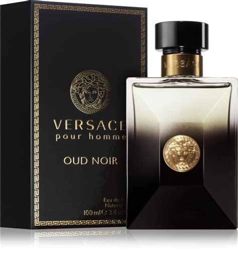 Parfums de marque Versace .